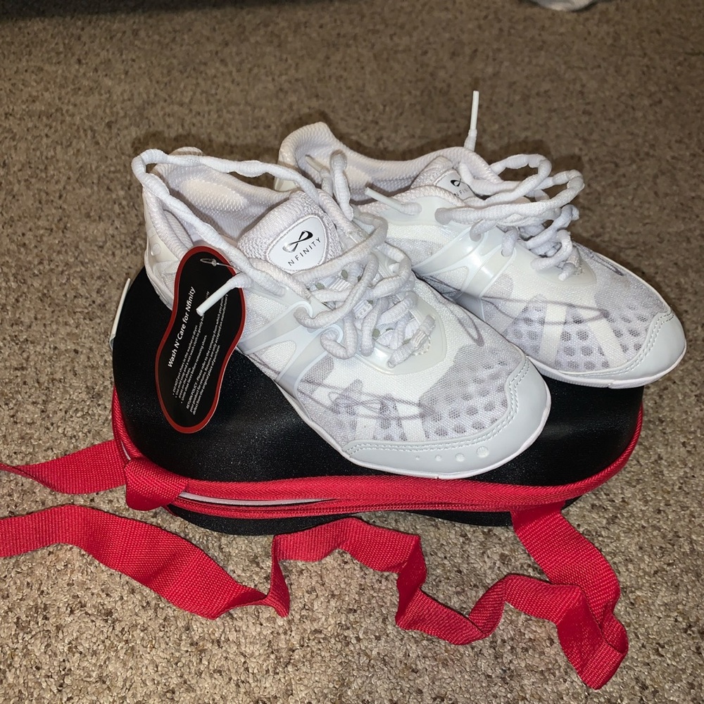 Nfinity cheer shoes